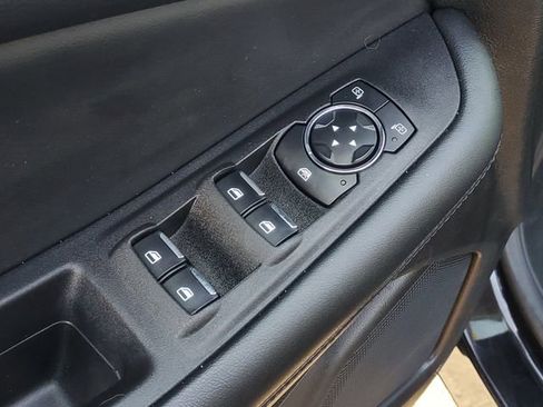 Certified 2024 Ford Edge SEL w/ Convenience Package image 10