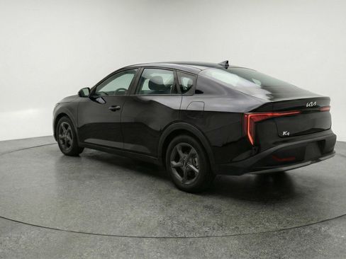 Used 2025 Kia K4 FWD image 5