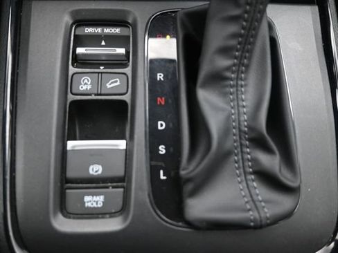 Used 2023 Honda CR-V LX image 29