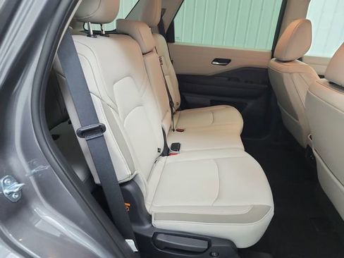 New 2026 Nissan Pathfinder SL FWD image 39