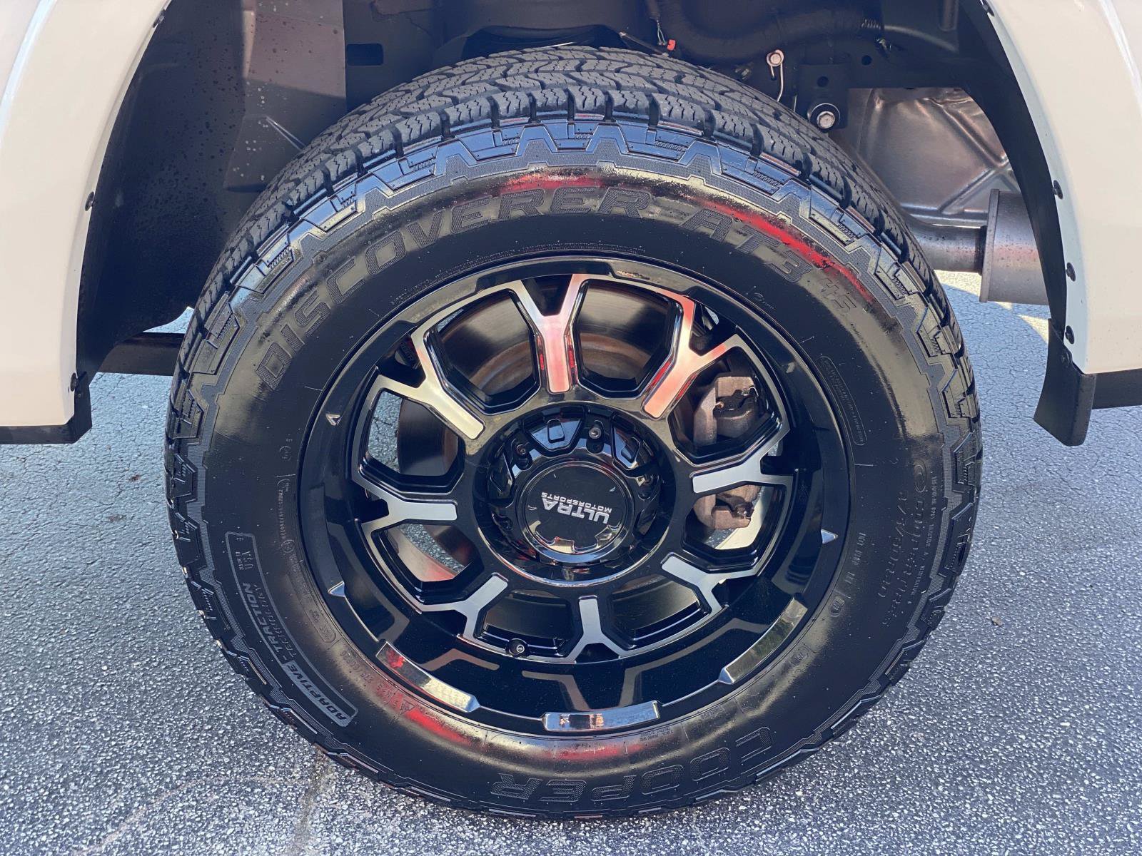 Used 2019 RAM 1500 Laramie AWD/4WD image 15