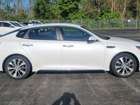 Used 2019 Kia Optima S FWD image 7