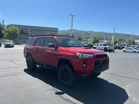 Used 2021 Toyota 4Runner Venture w/ Moonroof Package AWD/4WD image 1