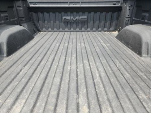 Used 2025 GMC Sierra 1500 AT4 w/ AT4 Premium Package AWD/4WD image 33