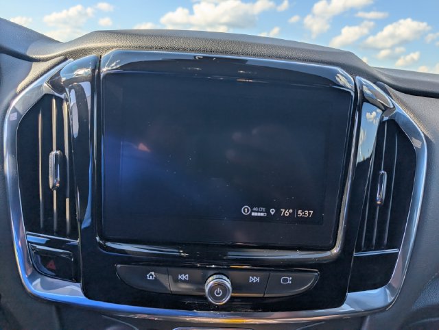 Used 2023 Chevrolet Traverse LT FWD image 18