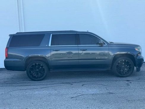 Used 2020 Chevrolet Suburban LT AWD/4WD image 3