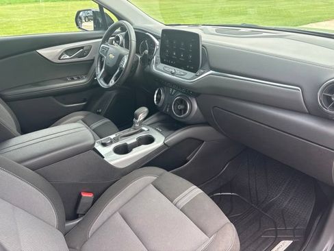 Used 2024 Chevrolet Blazer LT w/ Convenience Package FWD image 22