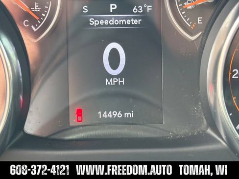 Used 2023 Jeep Gladiator Sport AWD/4WD image 16