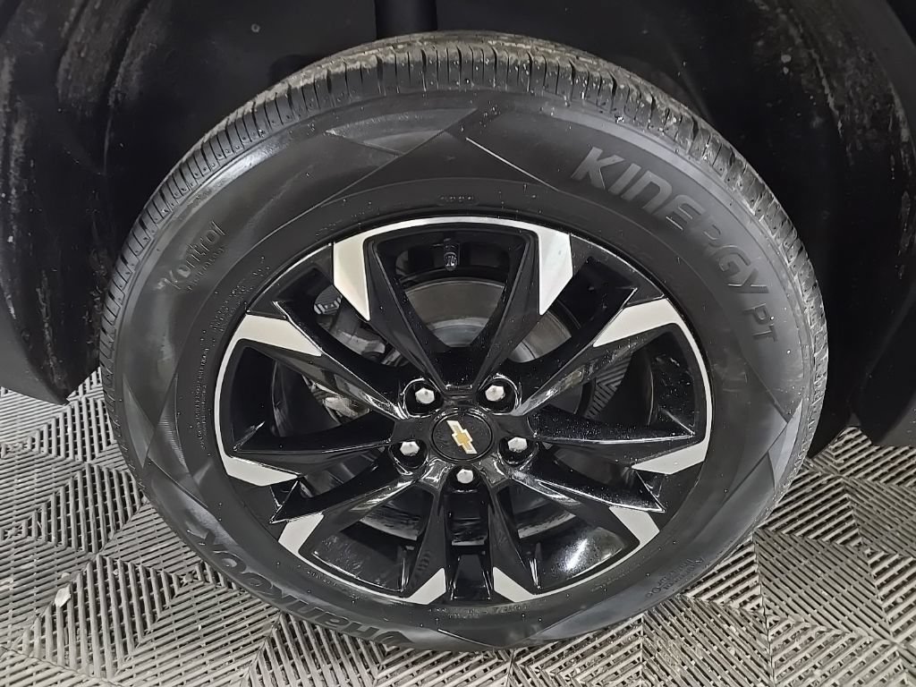Used 2023 Chevrolet TrailBlazer LT AWD/4WD image 13