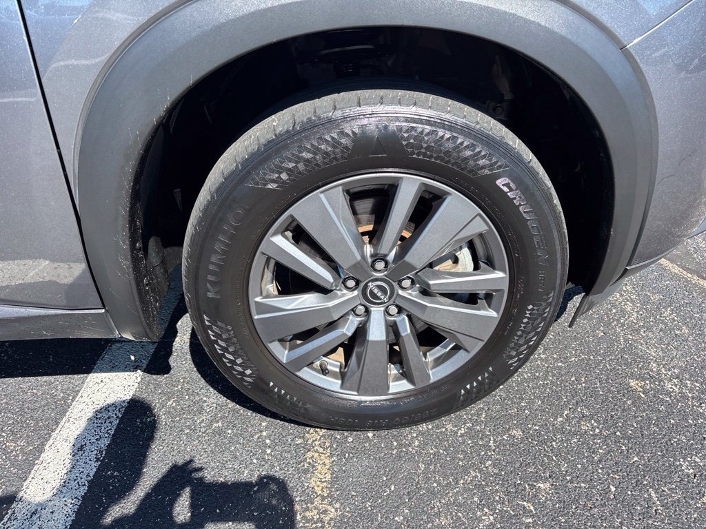 Used 2025 Nissan Pathfinder SV AWD/4WD image 12
