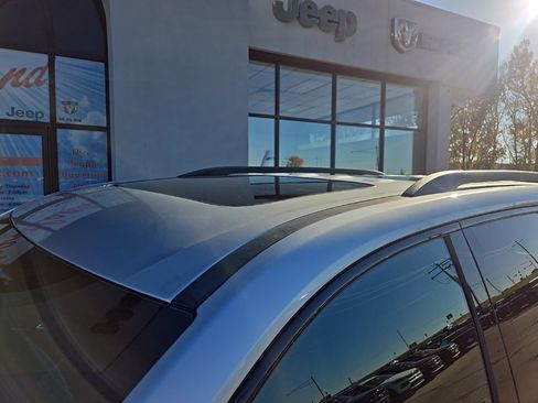 Used 2022 Chevrolet Traverse RS w/ LPO, Floor Liner Package image 18