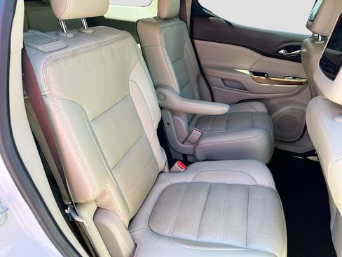 Used 2017 GMC Acadia Denali w/ Technology Package AWD/4WD image 31