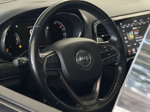 Used 2021 Jeep Grand Cherokee Limited X image 22