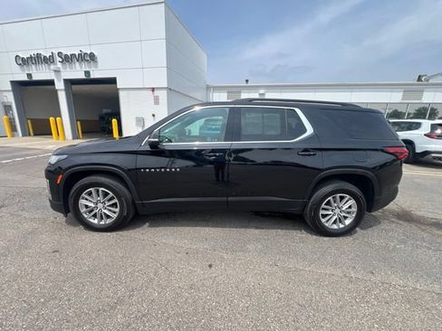 Used 2023 Chevrolet Traverse LT AWD/4WD image 8