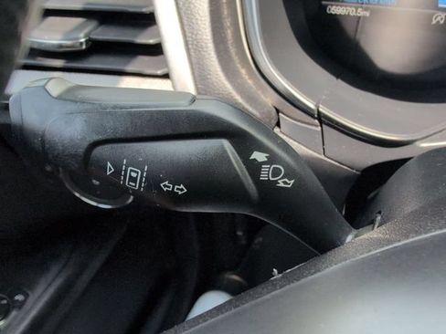 Used 2020 Ford Fusion SE FWD image 24