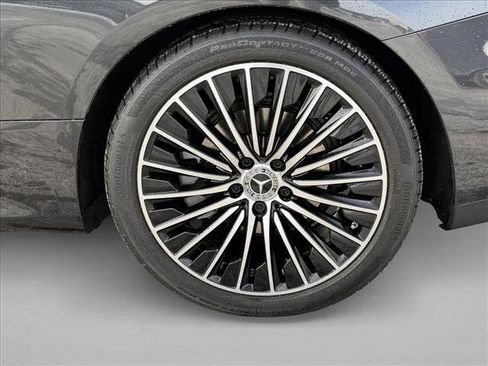 Used 2024 Mercedes-Benz CLE 300 4MATIC Coupe image 9