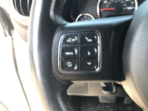 Used 2018 Jeep Wrangler Unlimited Sport S AWD/4WD image 8