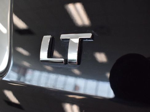 Used 2017 Chevrolet Tahoe LT image 16