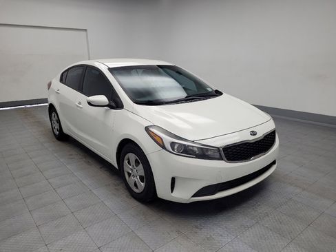 Used 2017 Kia Forte LX image 13