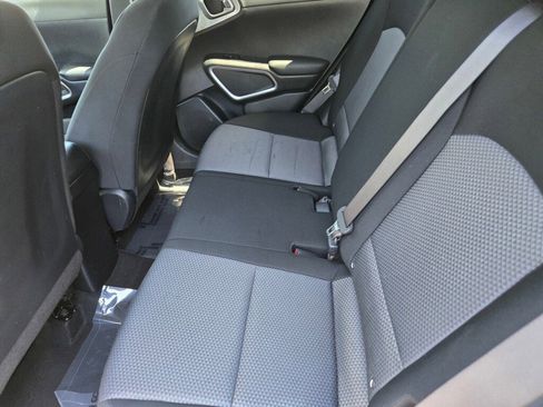Used 2023 Kia Soul LX image 12