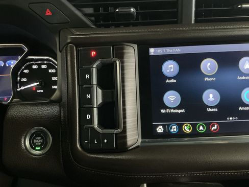 Used 2021 GMC Yukon Denali w/ Denali Premium Package AWD/4WD image 23