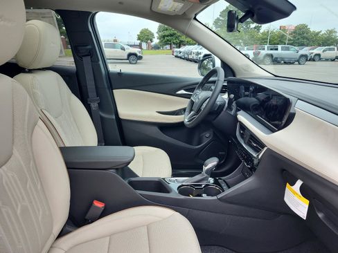 New 2026 Buick Encore GX Avenir w/ Avenir Technology Package FWD image 7
