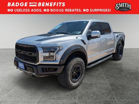 Used 2018 Ford F150 Raptor w/ Equipment Group 802A Luxury image 8