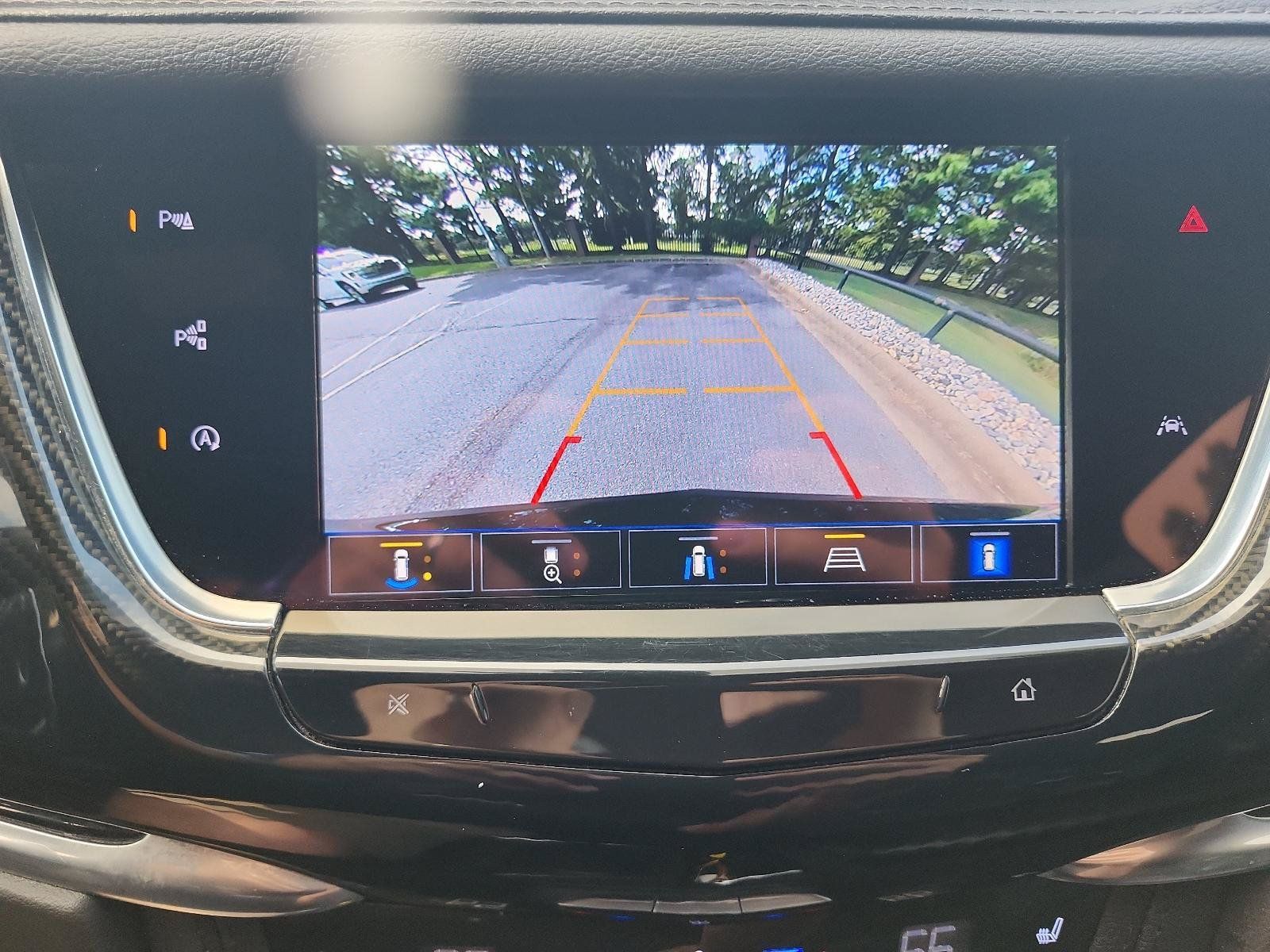 Used 2022 Cadillac XT6 Sport w/ Technology Package AWD/4WD image 19