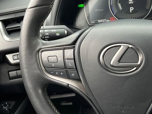 Used 2019 Lexus UX 250h image 18