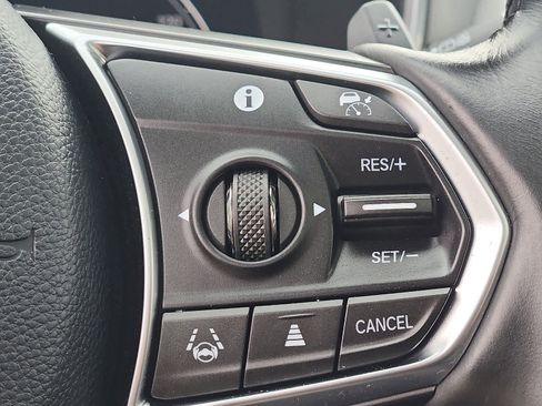 Used 2023 Acura MDX image 23