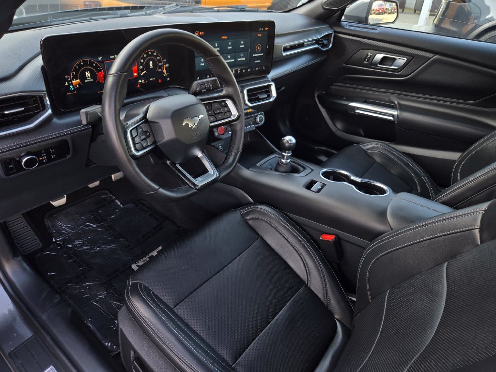 Used 2025 Ford Mustang GT Premium RWD image 10