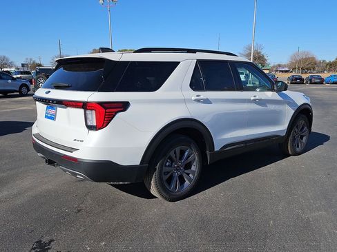 New 2026 Ford Explorer Active w/ Active Comfort Package image 13