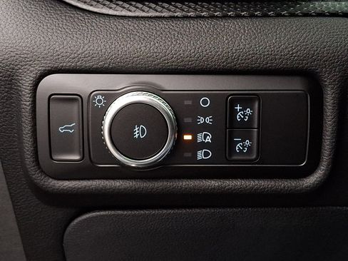 Certified 2023 Ford Explorer ST-Line w/ Class IV Trailer Tow Package image 26