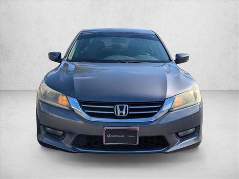Used 2015 Honda Accord Sport image 2