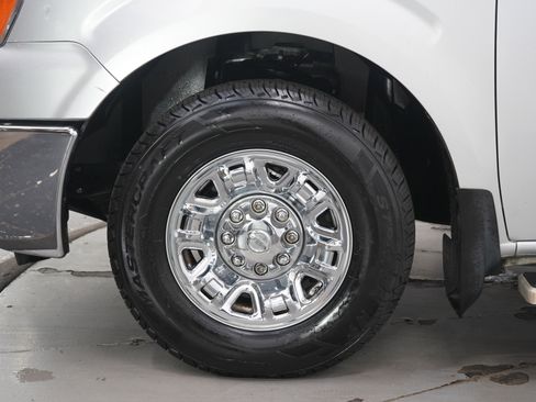 Used 2020 Nissan NV 3500 SL image 24