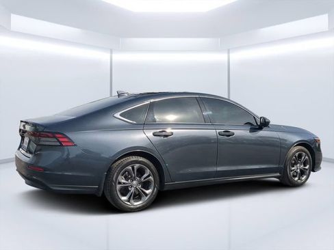 Used 2023 Honda Accord EX image 3