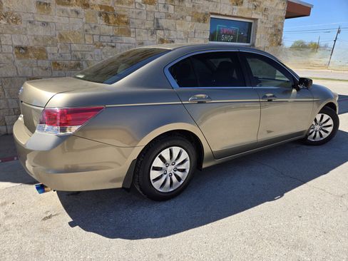 Used 2010 Honda Accord LX image 19