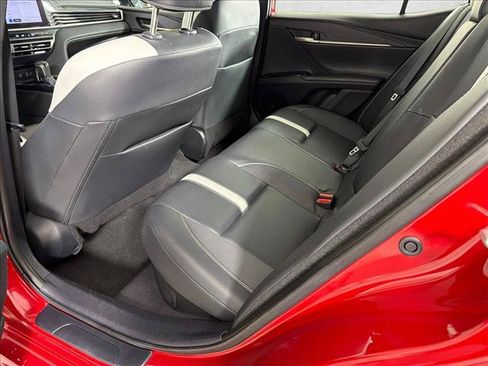 Used 2025 Toyota Camry SE FWD image 20