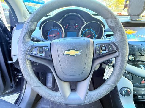 Used 2016 Chevrolet Cruze LT image 23
