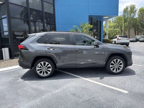 Used 2023 Toyota RAV4 XLE Premium FWD image 8