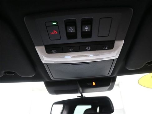 Used 2023 Mitsubishi Outlander SEL 40th Anniversary image 12