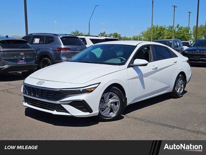 Used 2025 Hyundai Elantra SE