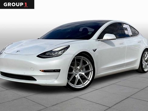 Used 2018 Tesla Model 3 Long Range image 1