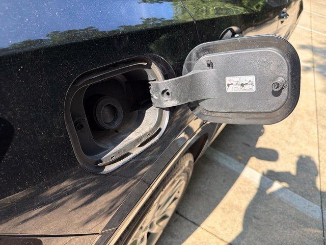 Used 2023 Buick Envision Avenir AWD/4WD image 25