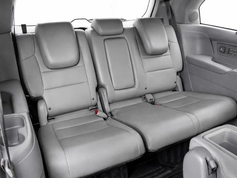 Used 2016 Honda Odyssey Touring image 19