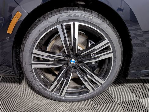 New 2026 BMW 740i xDrive image 9