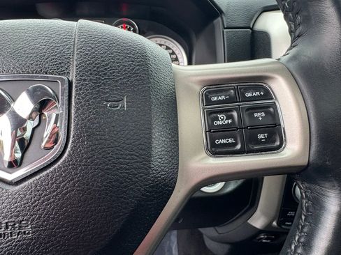 Used 2018 RAM 1500 Laramie w/ Convenience Group AWD/4WD image 31