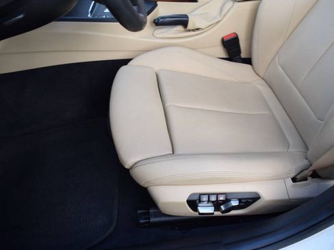 Used 2017 BMW 330i Sedan RWD image 38