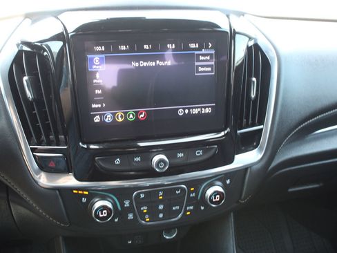 Used 2023 Chevrolet Traverse Premier w/ Redline Edition FWD image 14