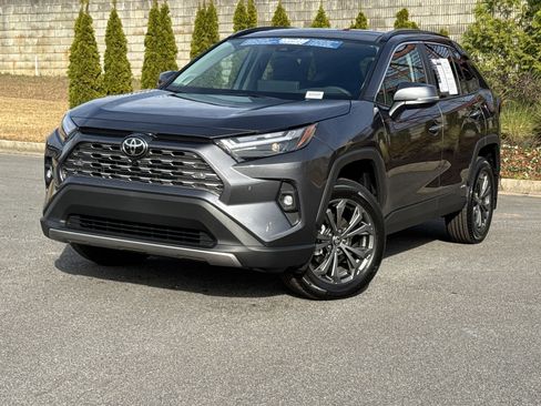 Used 2025 Toyota RAV4 Limited image 5